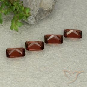 Shop natural 2.36ct Rouge Sangria Grenat pyrope gems, Octogone / coupe Émeraude, from Mozambique at GemSelect. In stock, global shipping!
