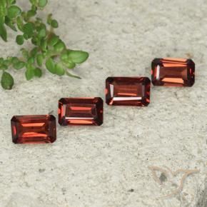 Shop natural 2.17ct Rouge moyen Grenat pyrope gems, Octogone / coupe Émeraude, from Mozambique at GemSelect. In stock, global shipping!