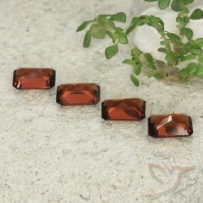 Shop natural 2.45ct Rouge moyen Grenat pyrope gems, Octogone / coupe Émeraude, from Mozambique at GemSelect. In stock, global shipping!