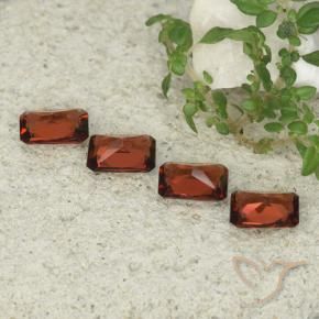 Shop natural 2.17ct Rouge foncé Grenat pyrope gems, Octogone / coupe Émeraude, from Mozambique at GemSelect. In stock, global shipping!