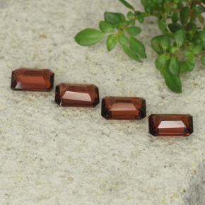 Achetez naturel 2,30ct rouge grenat pyrope gems, taille émeraude, en provenance mozambique chez gemselect. en stock, livraison internationale!