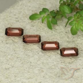 Shop natural 2.06ct Rouge Sangria Grenat pyrope gems, Octogone / coupe Émeraude, from Mozambique at GemSelect. In stock, global shipping!