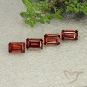 Shop natural 2.45ct Rouge foncé Grenat pyrope gems, Octogone / coupe Émeraude, from Mozambique at GemSelect. In stock, global shipping!