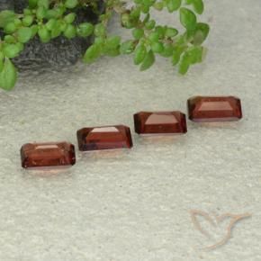 Shop natural 2.12ct Rouge moyen Grenat pyrope gems, Octogone / coupe Émeraude, from Mozambique at GemSelect. In stock, global shipping!