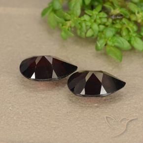 Shop natural 1.88ct Rouge foncé Grenat pyrope gems, En forme de poire, from Mozambique at GemSelect. In stock, global shipping!