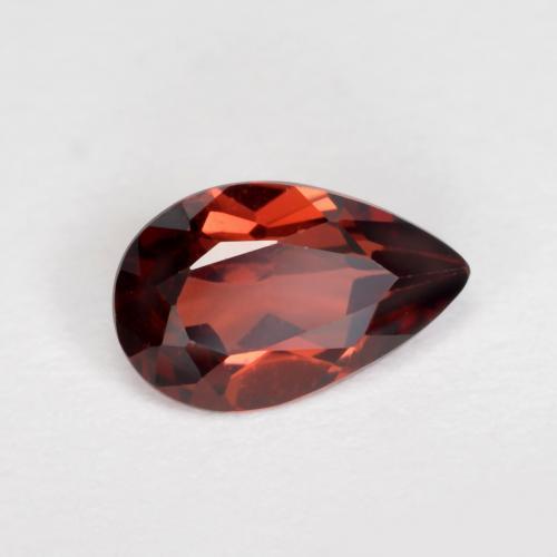 Grenat pyrope Rouge moyen naturelle En forme de poire, 0.90 ct, VVS-VS