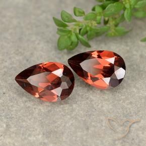 Shop natural 1.75ct Rouge foncé Grenat pyrope gems, En forme de poire, from Mozambique at GemSelect. In stock, global shipping!