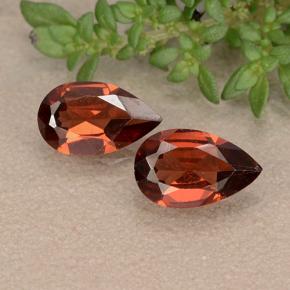 Achetez naturel 1.60ct Rouge Grenat pyrope gems, En forme de poire, En provenance Mozambique chez GemSelect. En stock, livraison internationale!