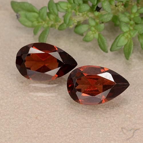 1.83ctw Naturel Rouge foncé Grenat pyrope, En forme de poire, VVS-VS