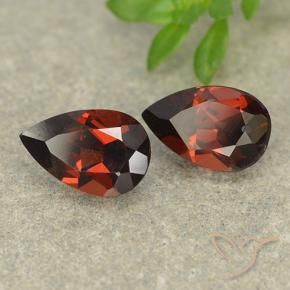 Shop natural 2.01ct Rouge merlot Grenat pyrope gems, En forme de poire, from Mozambique at GemSelect. In stock, global shipping!
