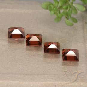 Shop natural 2.02ct Rouge vif Grenat pyrope gems, Carré, from Madagascar at GemSelect. In stock, global shipping!
