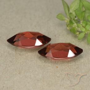 Shop natural 2.57ct Rouge moyen Grenat pyrope gems, Marquise, from Mozambique at GemSelect. In stock, global shipping!