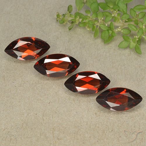 4.41ctw Naturel Rouge foncé Grenat pyrope, Marquise, VVS-VS