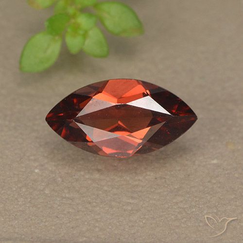 1.31ct Naturel Rouge foncé Grenat pyrope, Marquise, VVS-VS