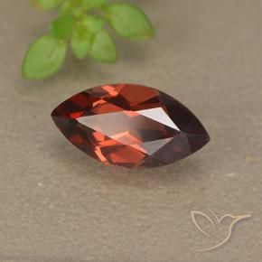Grenat pyrope Rouge foncé naturelle Marquise, 1.31 ct, VVS-VS