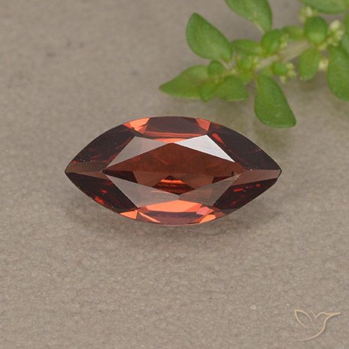 Grenat pyrope rouge naturelle marquise, 1,04 ct, VVS-VS