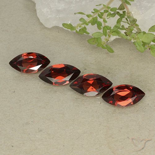 4.53ctw Naturel Rouge foncé Grenat pyrope, Marquise, VVS-VS