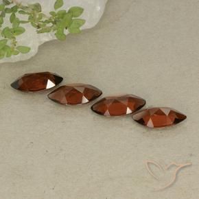 Shop natural 4.69ct Rouge moyen Grenat pyrope gems, Marquise, from Mozambique at GemSelect. In stock, global shipping!