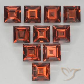 Shop natural 4.45ct Rouge foncé Grenat pyrope gems, Carré, from Mozambique at GemSelect. In stock, global shipping!