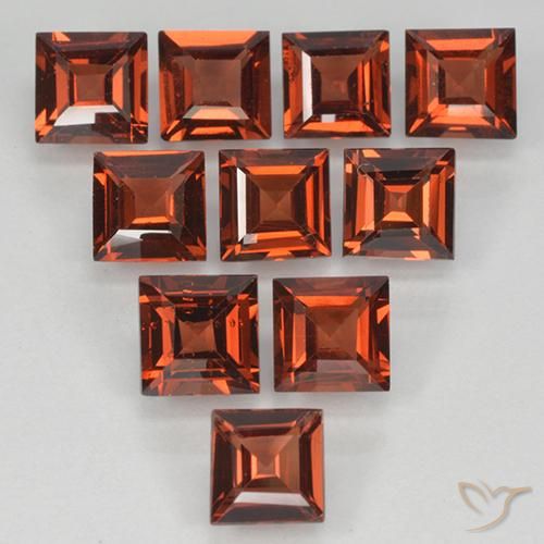 Shop natural 3.94ct Rouge Sangria Grenat pyrope gems, Carré, from Mozambique at GemSelect. In stock, global shipping!