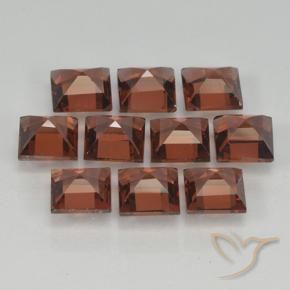 Shop natural 4.18ct Rouge Sangria Grenat pyrope gems, Carré, from Mozambique at GemSelect. In stock, global shipping!