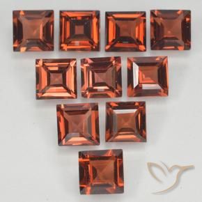 Shop natural 3.84ct Rouge foncé Grenat pyrope gems, Carré, from Mozambique at GemSelect. In stock, global shipping!