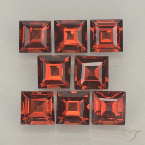 3.67ctw Naturel Rouge écarlate Grenat pyrope, Carré, VVS-VS
