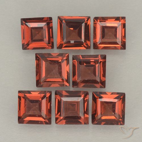 3.22ctw Naturel Rouge écarlate Grenat pyrope, Carré, VVS-VS