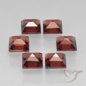 Shop natural 2.83ct Rouge foncé Grenat pyrope gems, Carré, from Mozambique at GemSelect. In stock, global shipping!