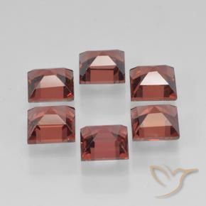 Shop natural 2.63ct Rouge écarlate Grenat pyrope gems, Carré, from Mozambique at GemSelect. In stock, global shipping!