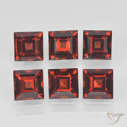 2.96ctw Naturel Rouge moyen Grenat pyrope, Carré, VVS-VS
