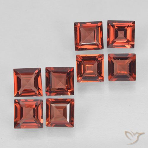 2.98ctw Naturel Rouge moyen Grenat pyrope, Carré, VVS-VS