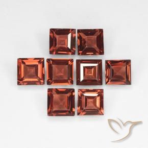 Shop natural 3.05ct Rouge foncé Grenat pyrope gems, Carré, from Mozambique at GemSelect. In stock, global shipping!