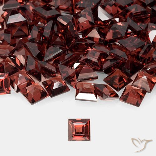 0.47ct Naturel Rouge foncé Grenat pyrope, Carré, VVS-VS