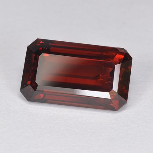 Grenat pyrope Rouge naturelle Taille émeraude, 5.19 ct, VS-SI