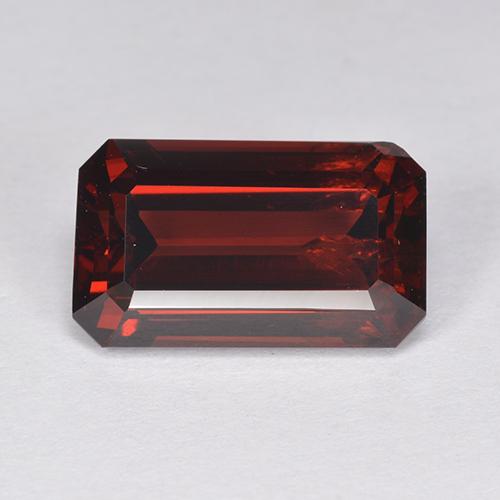 Grenat pyrope Rouge naturelle Taille émeraude, 5.19 ct, VS-SI