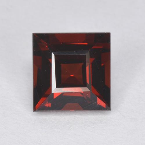 Grenat pyrope Rouge foncé naturelle Carré, 1.53 ct, VVS