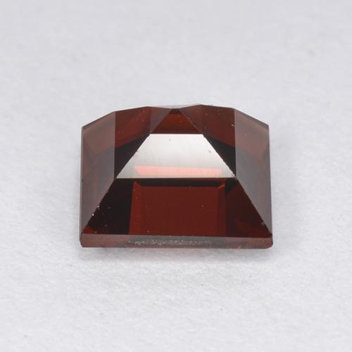Grenat pyrope Rouge foncé naturelle Carré, 1.53 ct, VVS