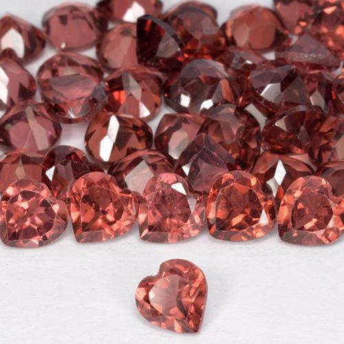 Grenat pyrope Rouge foncé naturelle Cœur, 0.31 ct, VVS-VS