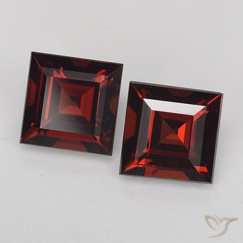 Shop natural 2.92ct Rouge foncé Grenat pyrope gems, Carré, from Madagascar at GemSelect. In stock, global shipping!
