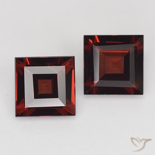 2.55ctw Naturel Rouge foncé Grenat pyrope, Carré, VVS-VS