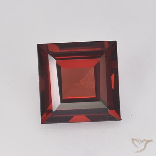 2.03ct Naturel Rouge sang profond Grenat pyrope, Carré, VVS-VS