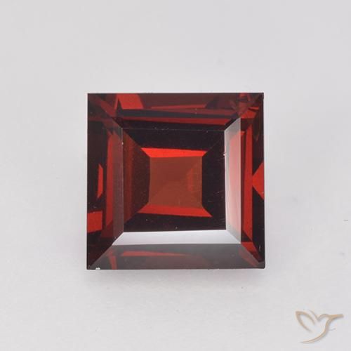 2.10ct Naturel Rouge sang profond Grenat pyrope, Carré, VVS-VS