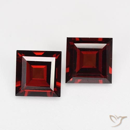 3.91ctw Naturel Rouge foncé Grenat pyrope, Carré, VVS-VS