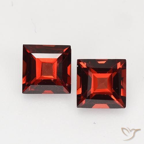 0.92ctw Naturel Rouge foncé Grenat pyrope, Carré, VVS-VS