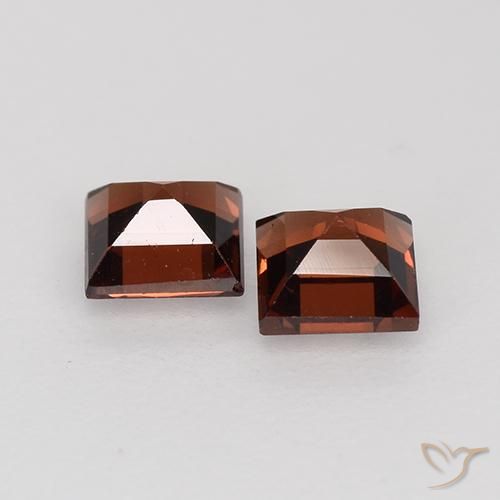 Shop natural 1.01ct Rouge merlot Grenat pyrope gems, Carré, from Mozambique at GemSelect. In stock, global shipping!