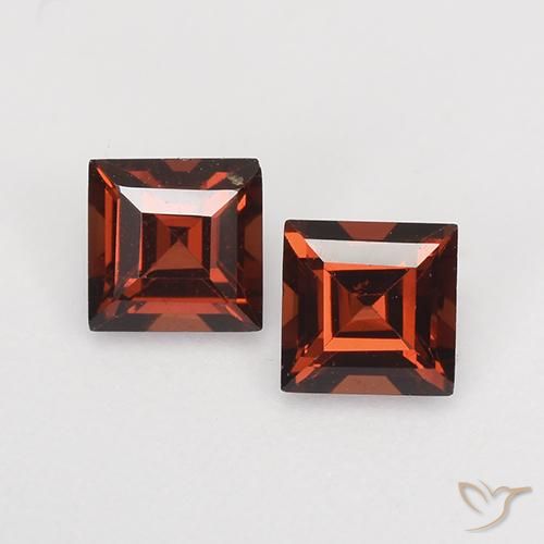 0.94ctw Naturel Rouge foncé Grenat pyrope, Carré, VVS-VS