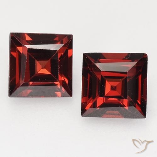 0.95ctw Naturel Rouge foncé Grenat pyrope, Carré, VVS-VS