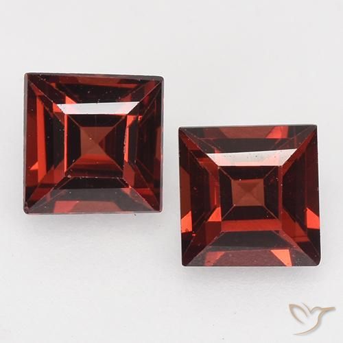 0.89ctw Naturel Rouge sang profond Grenat pyrope, Carré, VVS-VS