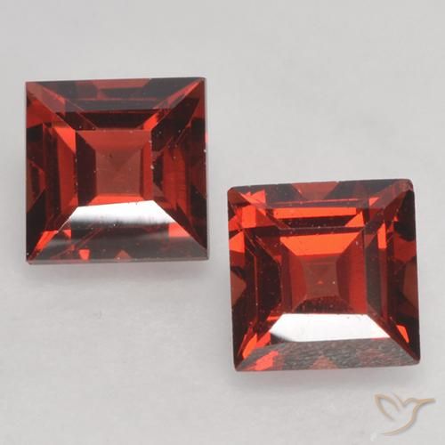 1.00ctw Naturel Rouge moyen Grenat pyrope, Carré, VVS-VS